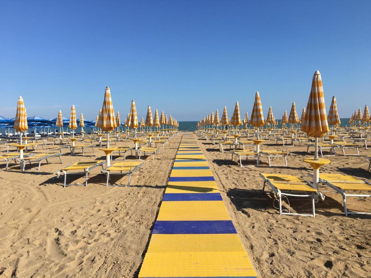 App. Marcopolo - 100Mt Dal Mare Lido di Jesolo Exterior foto
