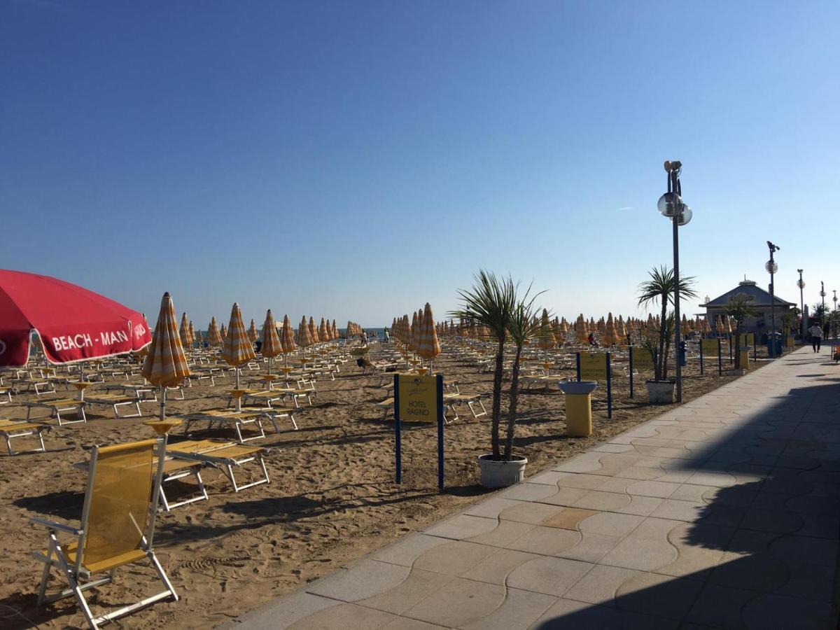 App. Marcopolo - 100Mt Dal Mare Lido di Jesolo Exterior foto